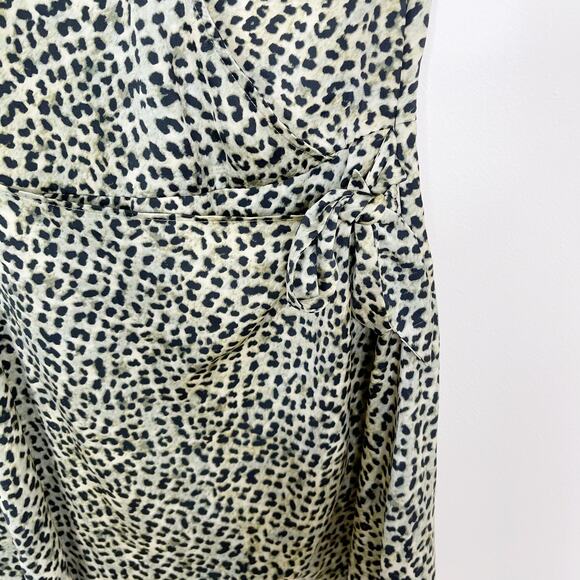 Cupcakes & Cashmere Lenna Leopard Print Wrap Dress - Picture 5 of 11